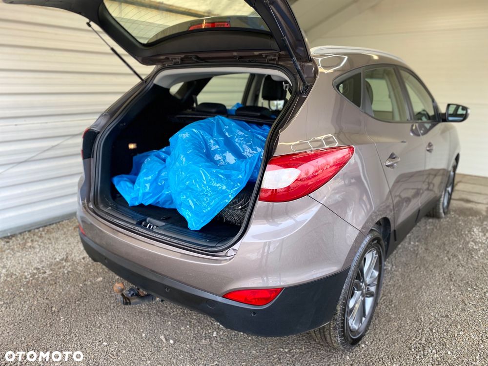 Hyundai ix35 2.0 CRDi 4WD Automatik Fifa World Cup Gold Edition - 6