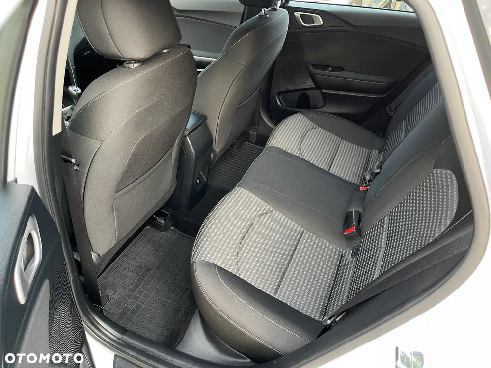 Kia Ceed 1.5 T-GDI M - 6
