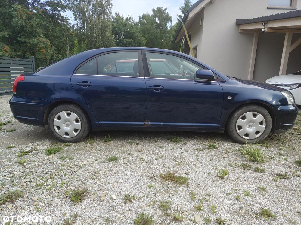 Toyota Avensis 1.8 VVT-i Sol - 3
