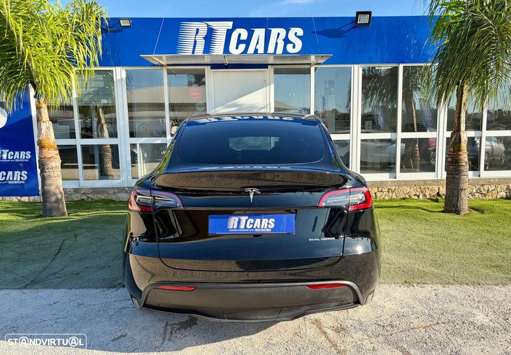 Tesla Model Y Long Range Dual Motor AWD - 6