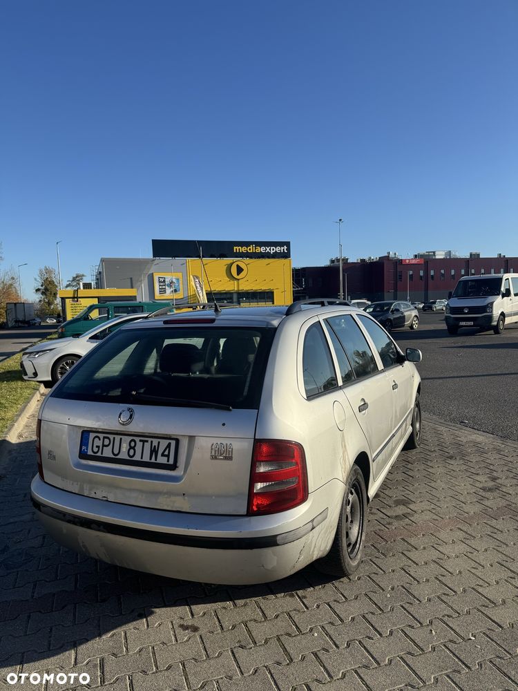 Skoda Fabia - 3
