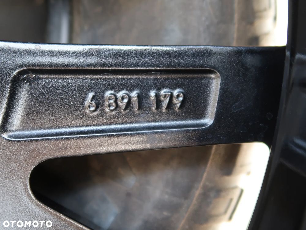 W1 Felga BMW X1 u11 6891179 7,5x18et50 - 5