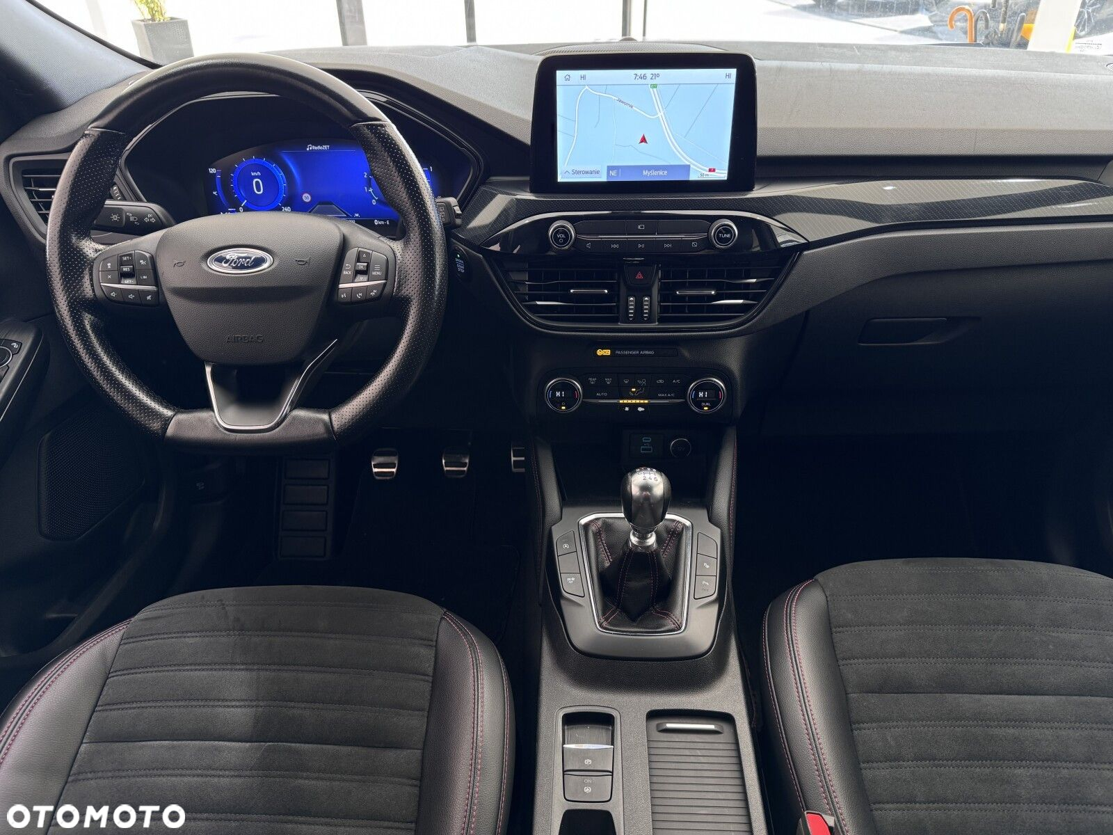 Ford Kuga 1.5 EcoBoost FWD ST-Line X - 14
