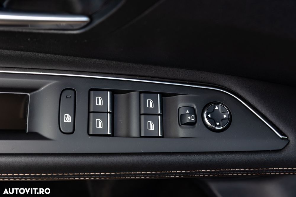 Peugeot 3008 PHEV EAT8 4X4 GT Pack - 13