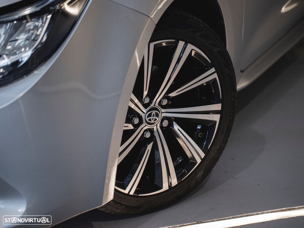 Toyota Corolla Touring Sports 1.8 Hybrid Comfort+P.Sport - 9