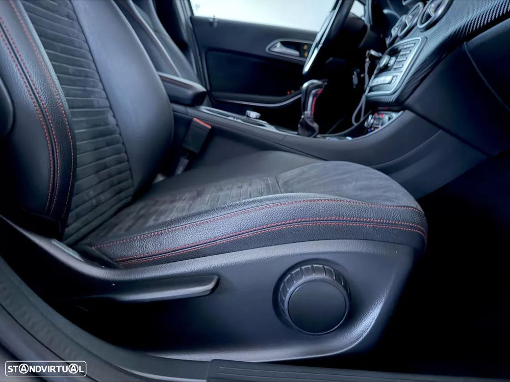 Mercedes-Benz A 180 d AMG Line - 29