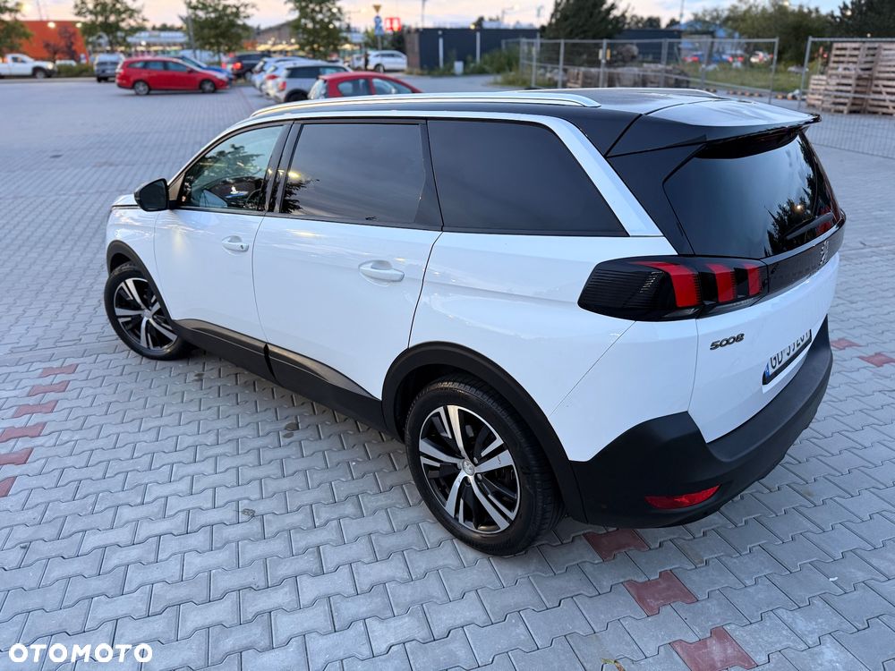 Peugeot 5008 - 14