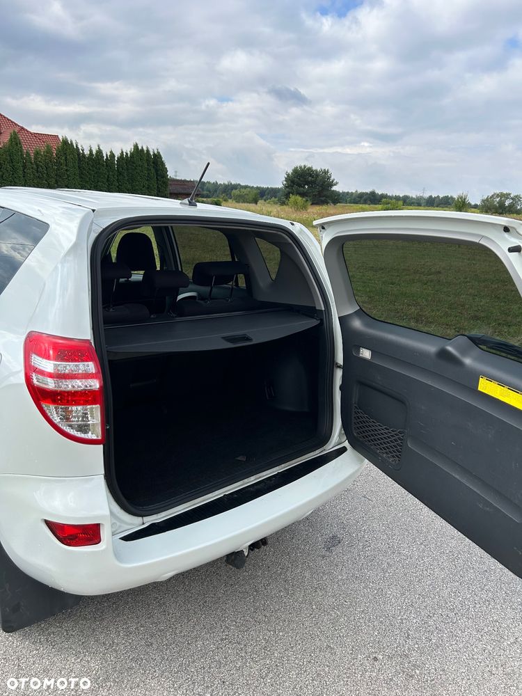 Toyota RAV4 2.0 VVT-i Sol NAVI MS - 12