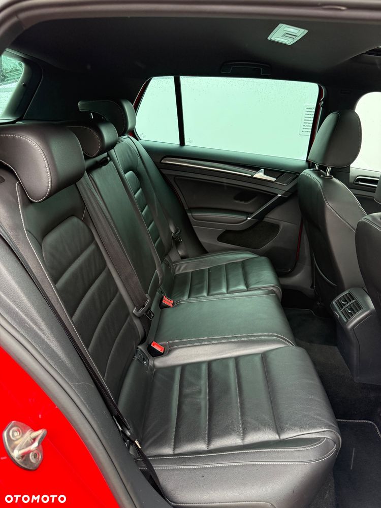 Volkswagen Golf R 2.0 TSI OPF 4Motion DSG - 25