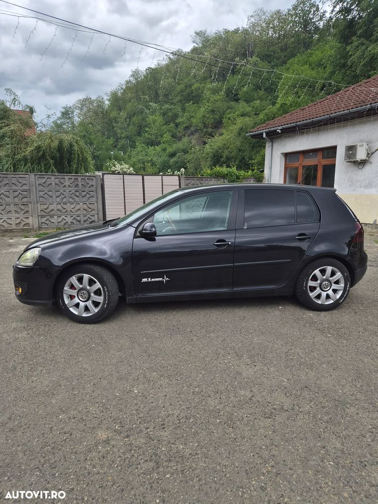 Volkswagen Golf 2.0 TDI Sportline - 2