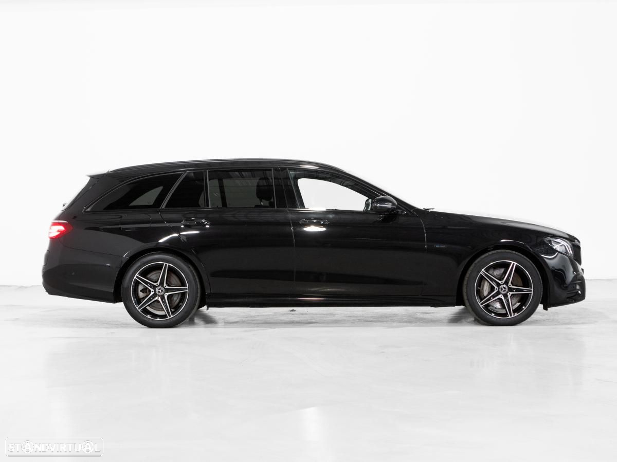 Mercedes-Benz E 300 de AMG Line - 2