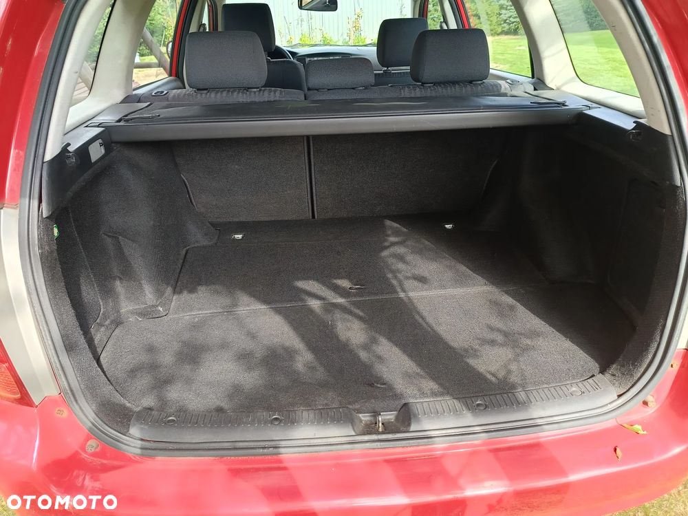 Toyota Corolla 1.4 VVT-i Base - 8