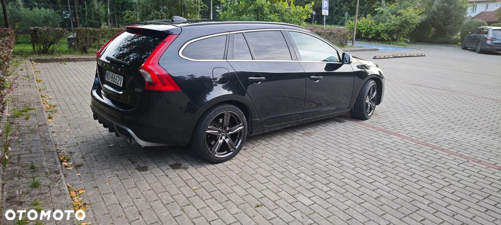 Volvo V60 D3 R-Design - 5