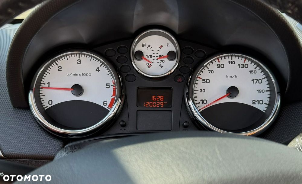 Peugeot 207 CC FAP 110 (Blue Lion) Allure - 25
