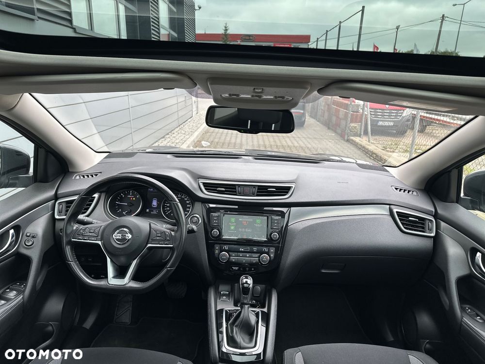 Nissan Qashqai 1.5 dCi TEKNA - 9