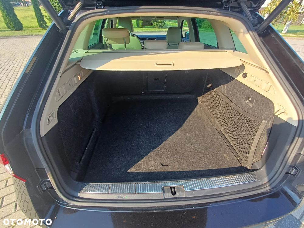 Skoda Superb 2.0 TDI 4x4 L&K DSG - 19