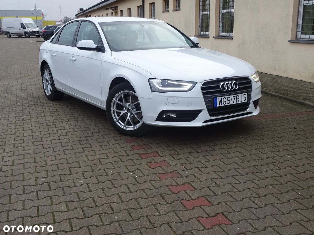 Audi A4 Limousine - 3