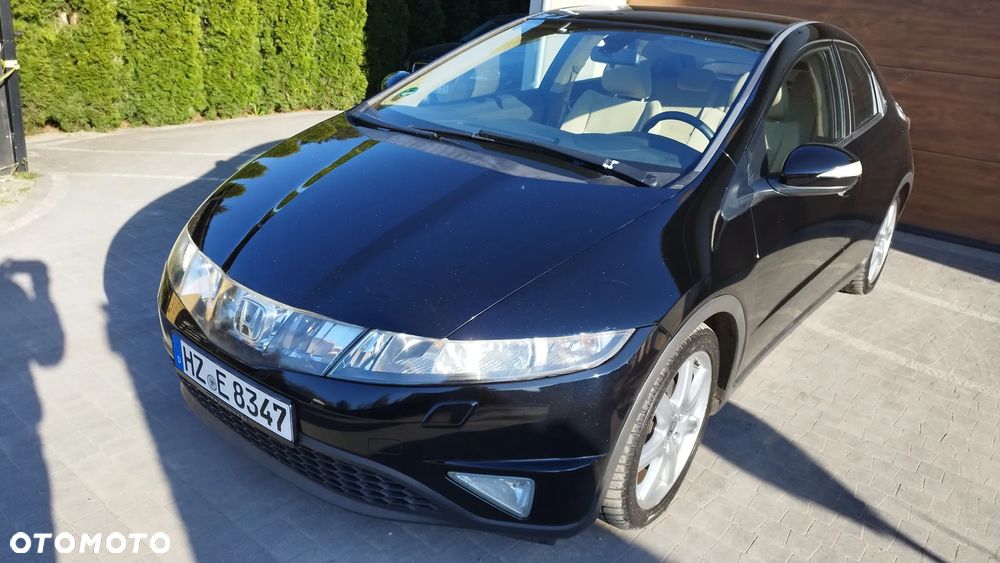 Honda Civic 1.8 Executive NAVI - 31