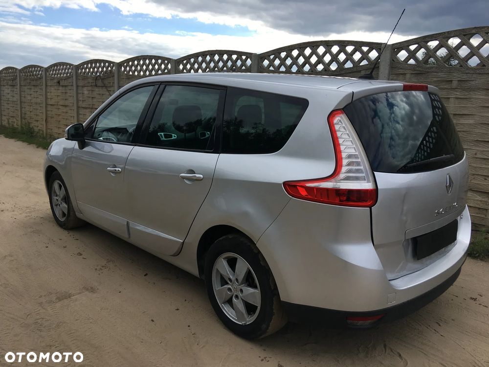 Renault Grand Scenic - 6