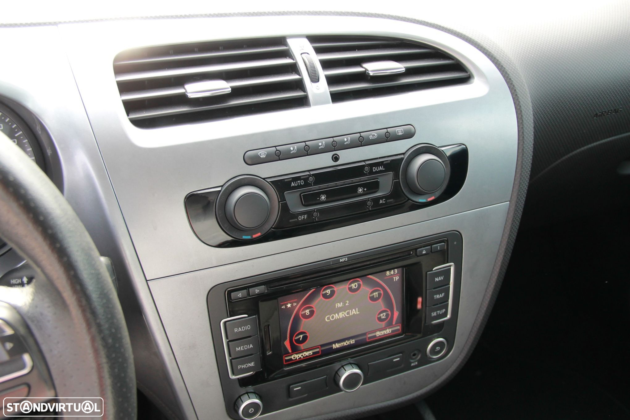 SEAT Leon ST 1.6 TDI Reference Ecomotive - 11