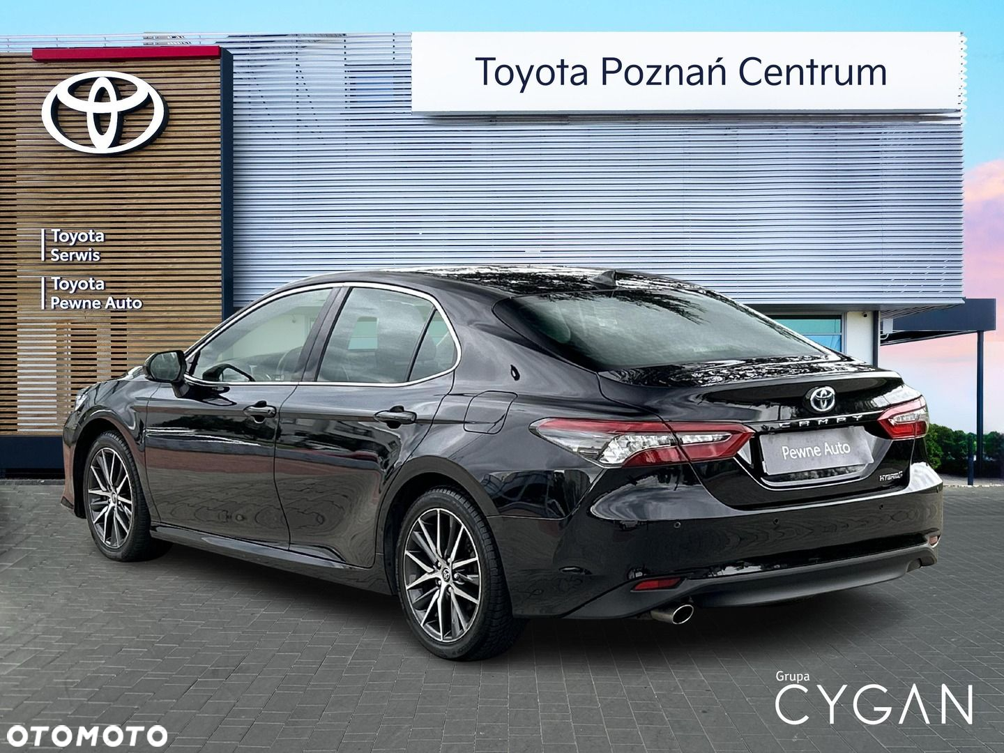 Toyota Camry 2.5 Hybrid Executive CVT - 3