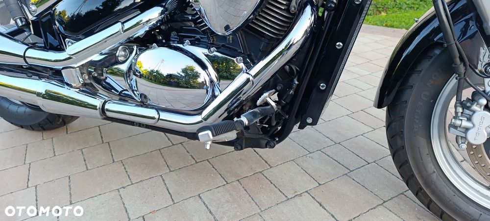 Suzuki Intruder - 28
