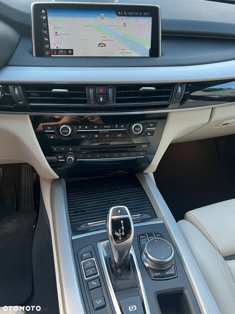 BMW X5 xDrive25d - 11