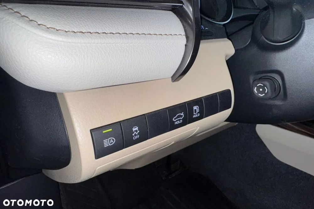 Toyota Camry 2.5 Hybrid Prestige CVT - 12