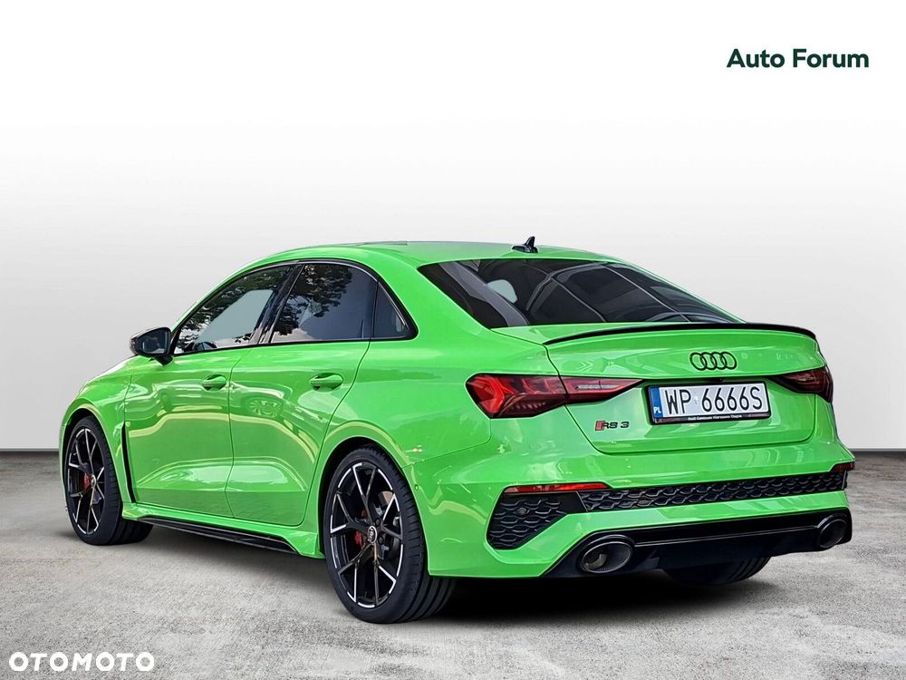 Audi RS3 Limousine - 4