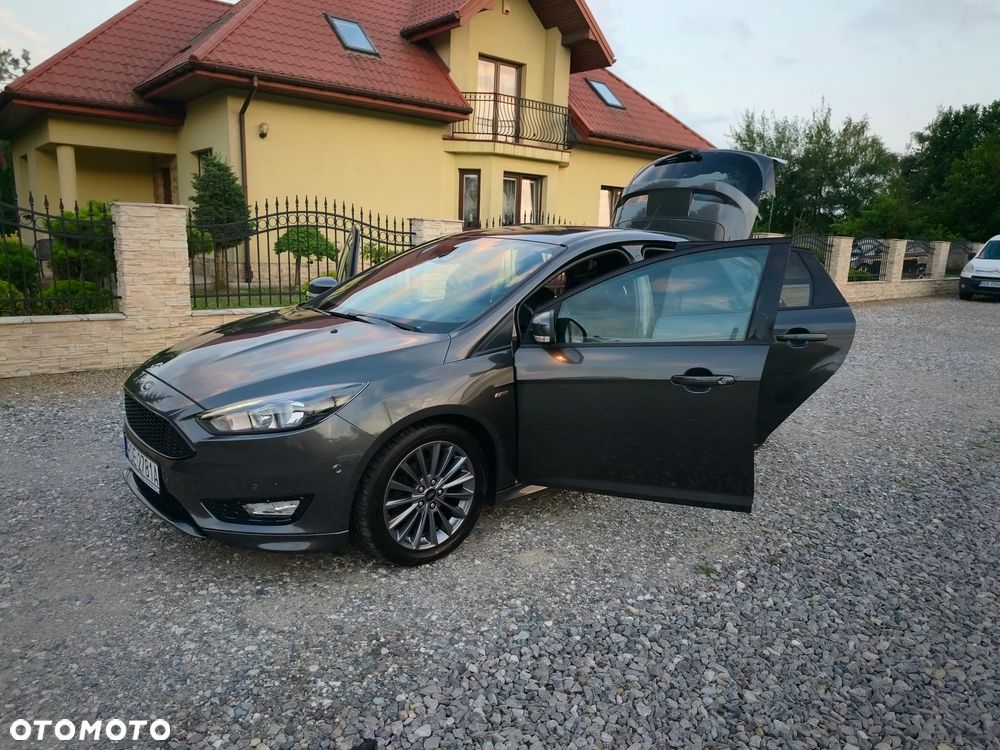 Ford Focus 1.0 EcoBoost ST-Line - 13