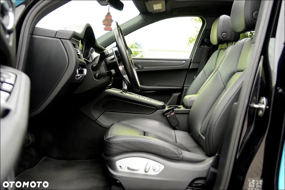 Porsche Macan Standard - 20