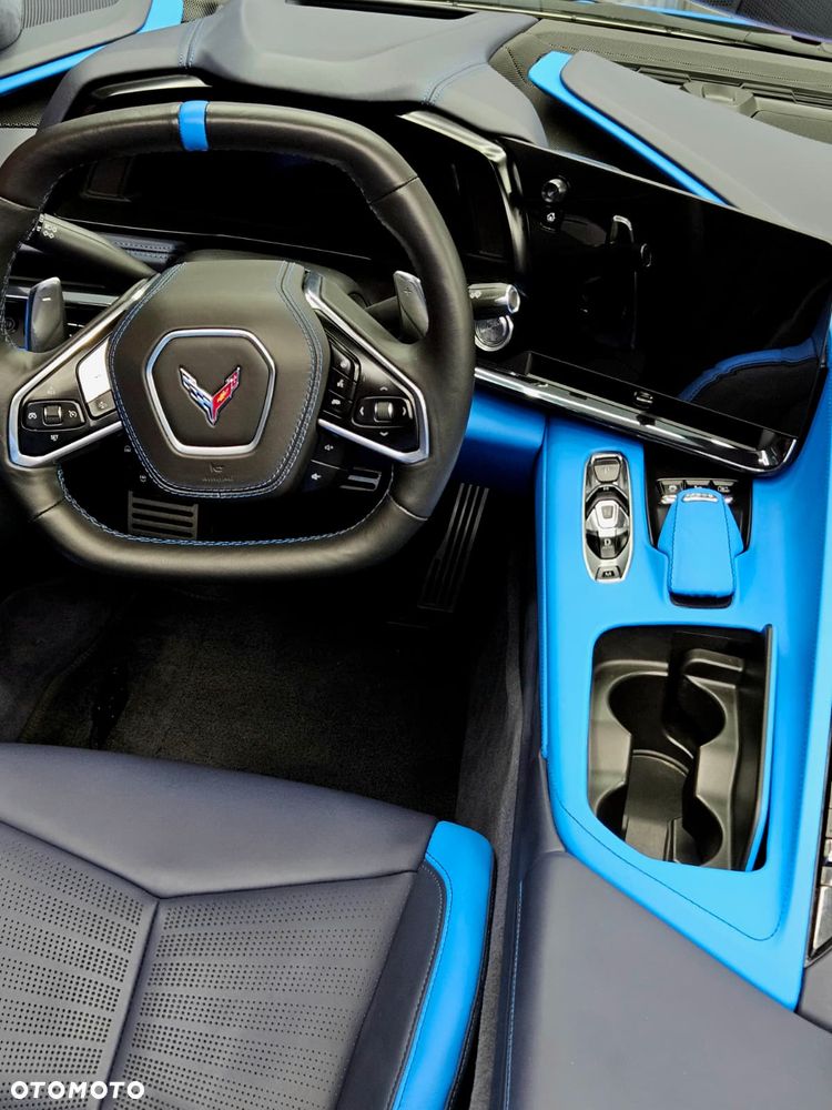 Chevrolet Corvette - 11