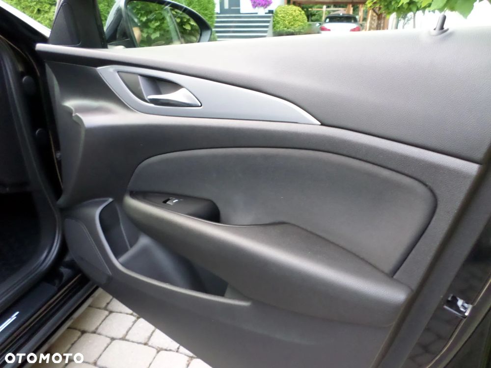 Opel Insignia 2.0 CDTI Cosmo S&S - 14