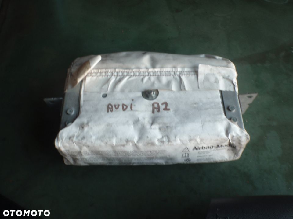 deska rozdzielcza konsola air bag airbag pasy poduszka audi a2 europa - 5