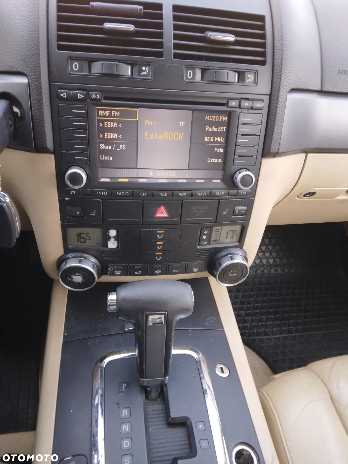Volkswagen Touareg 2.5 R5 TDI DPF Tiptr - 14