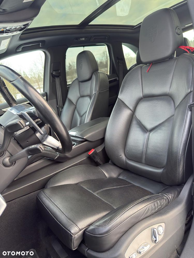 Porsche Cayenne S E-Hybrid Platinum Edition - 15