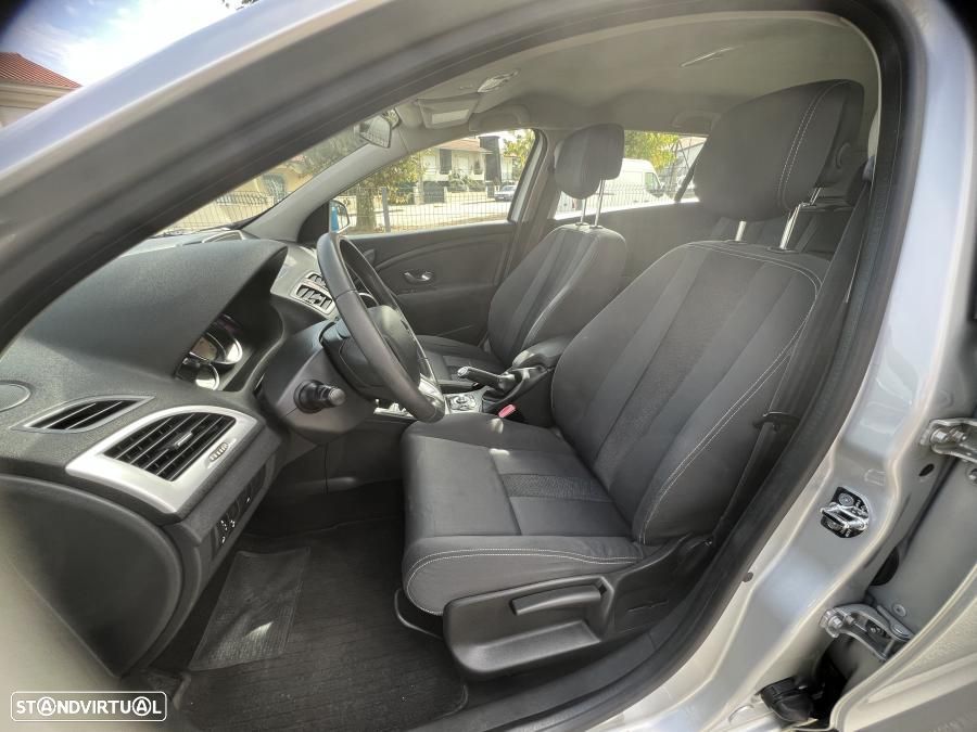 Renault Mégane Sport Tourer 1.5 dCi Dynamique S - 15