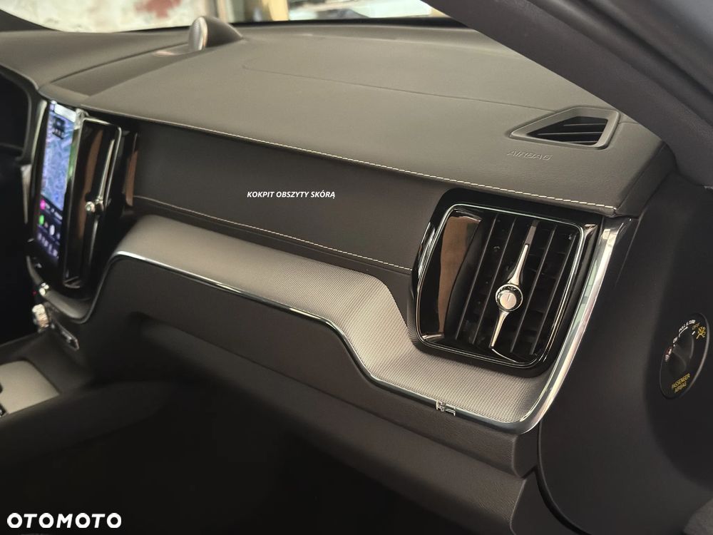 Volvo XC 60 B5 D AWD Geartronic RDesign - 24