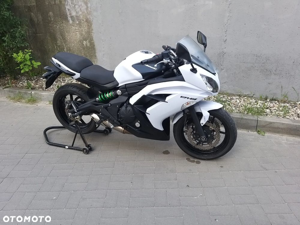 Kawasaki ER - 7