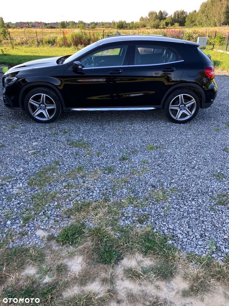 Mercedes-Benz GLA 200 7G-DCT AMG Line - 5