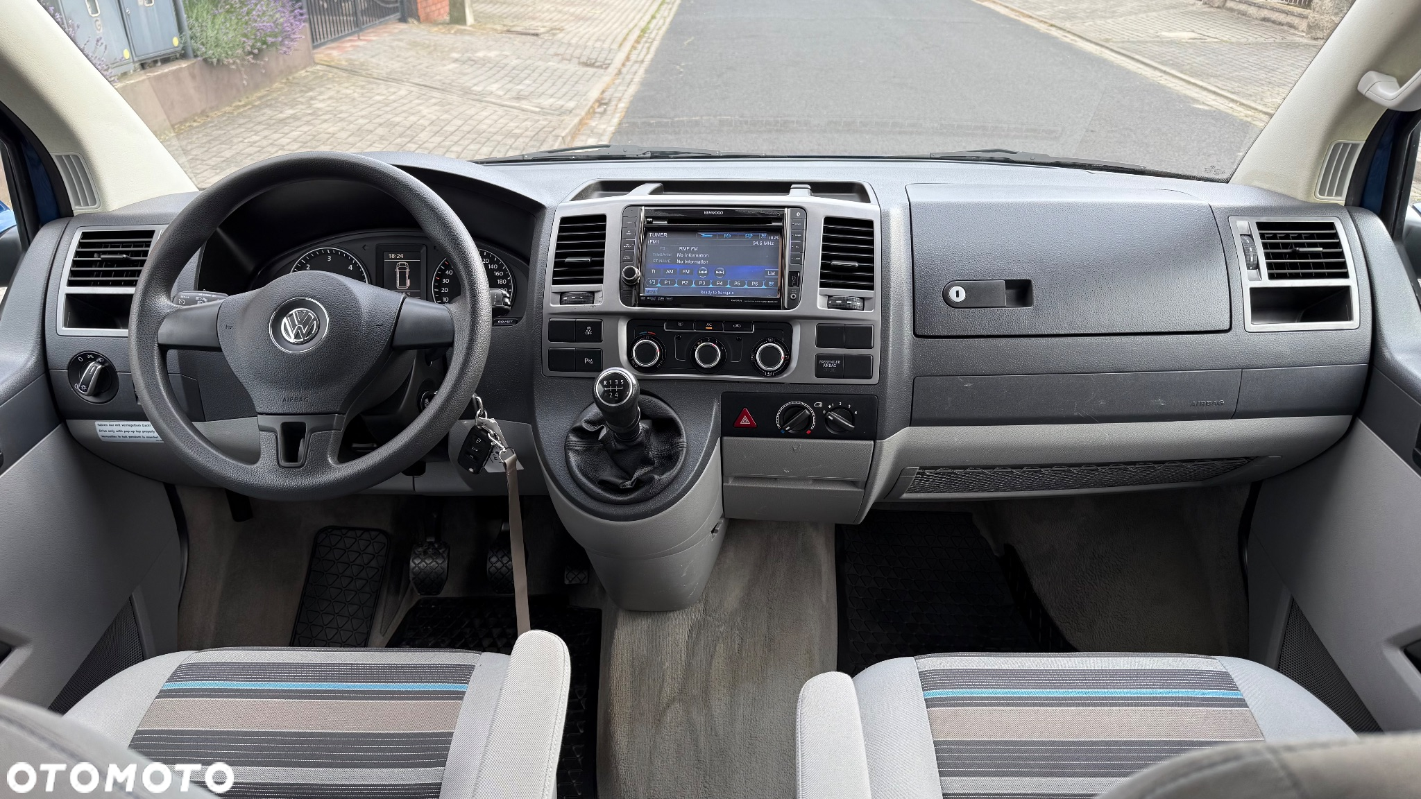 Volkswagen California - 11