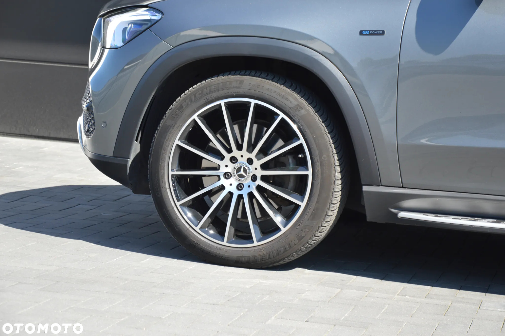 Mercedes-Benz GLE - 26