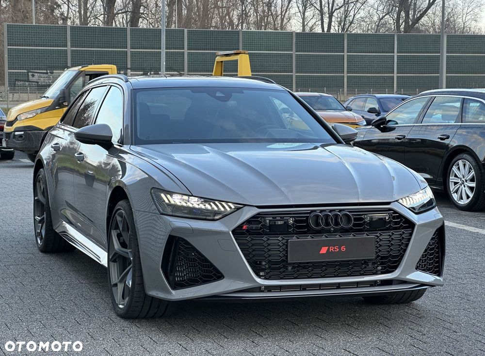 Audi RS6 Avant - 3