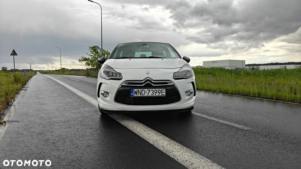 Citroën DS3 1.6 HDi 99g SoChic - 12