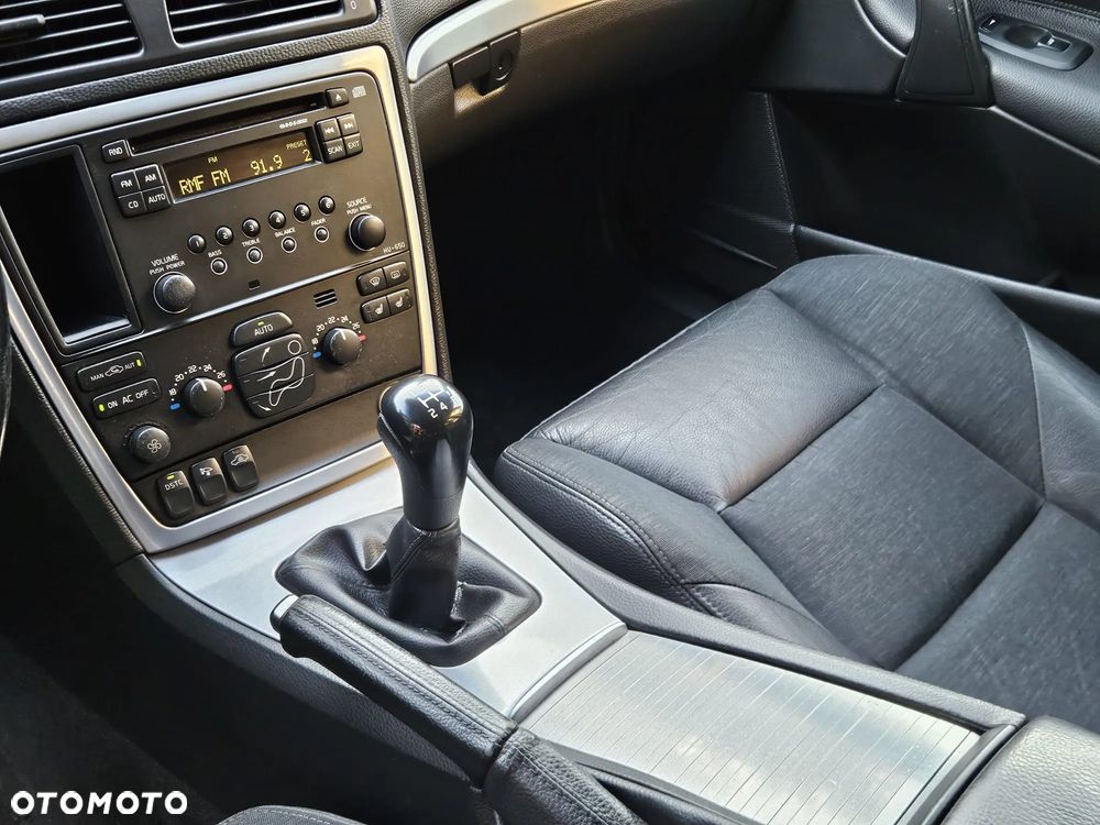 Volvo V70 2.4 Optima - 23
