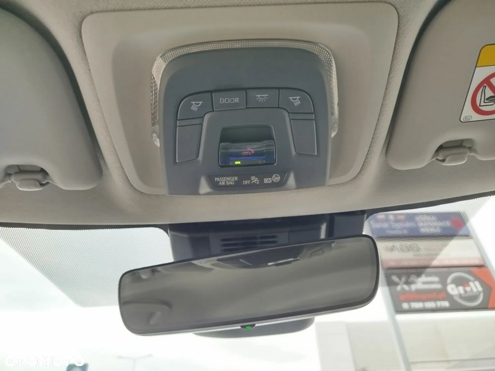 Toyota Corolla 1.8 Hybrid Comfort - 12