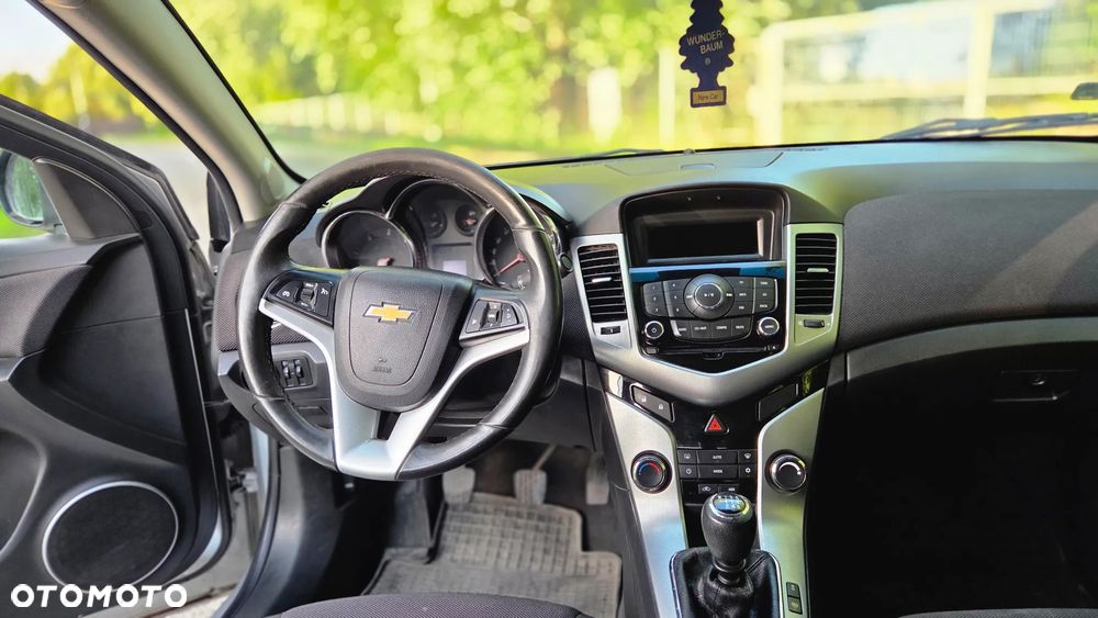 Chevrolet Cruze 1.7 D LT+ Premium - 9