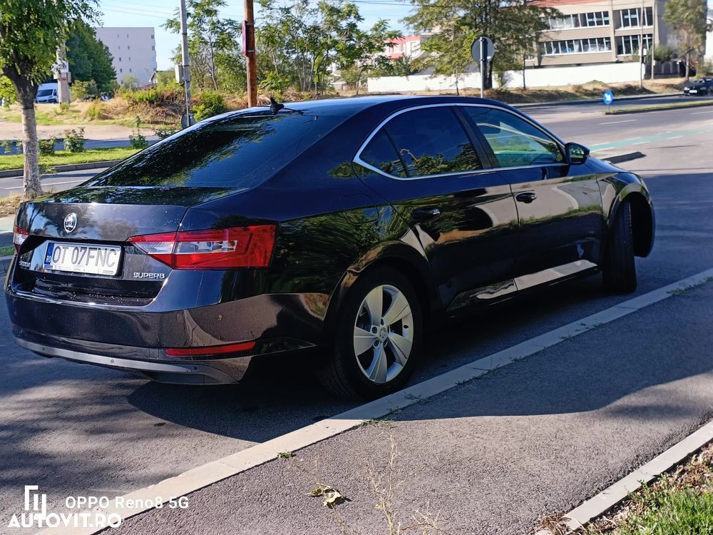 Skoda Superb 2.0 TDI Ambition - 7