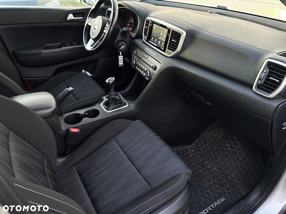 Kia Sportage - 16