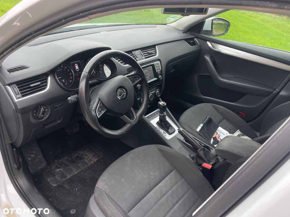 Skoda Octavia 1.6 TDI Green tec DSG Edition - 9